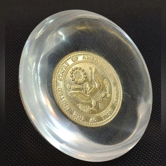 Liberty Bell Eagle Coin Vintage Paperweight Lucite Resin - Picture 12 of 16
